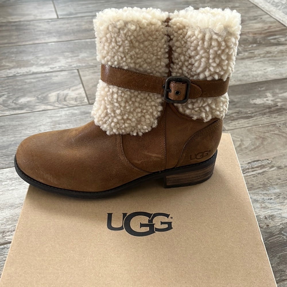 Women’s Blaire ll UGG boots